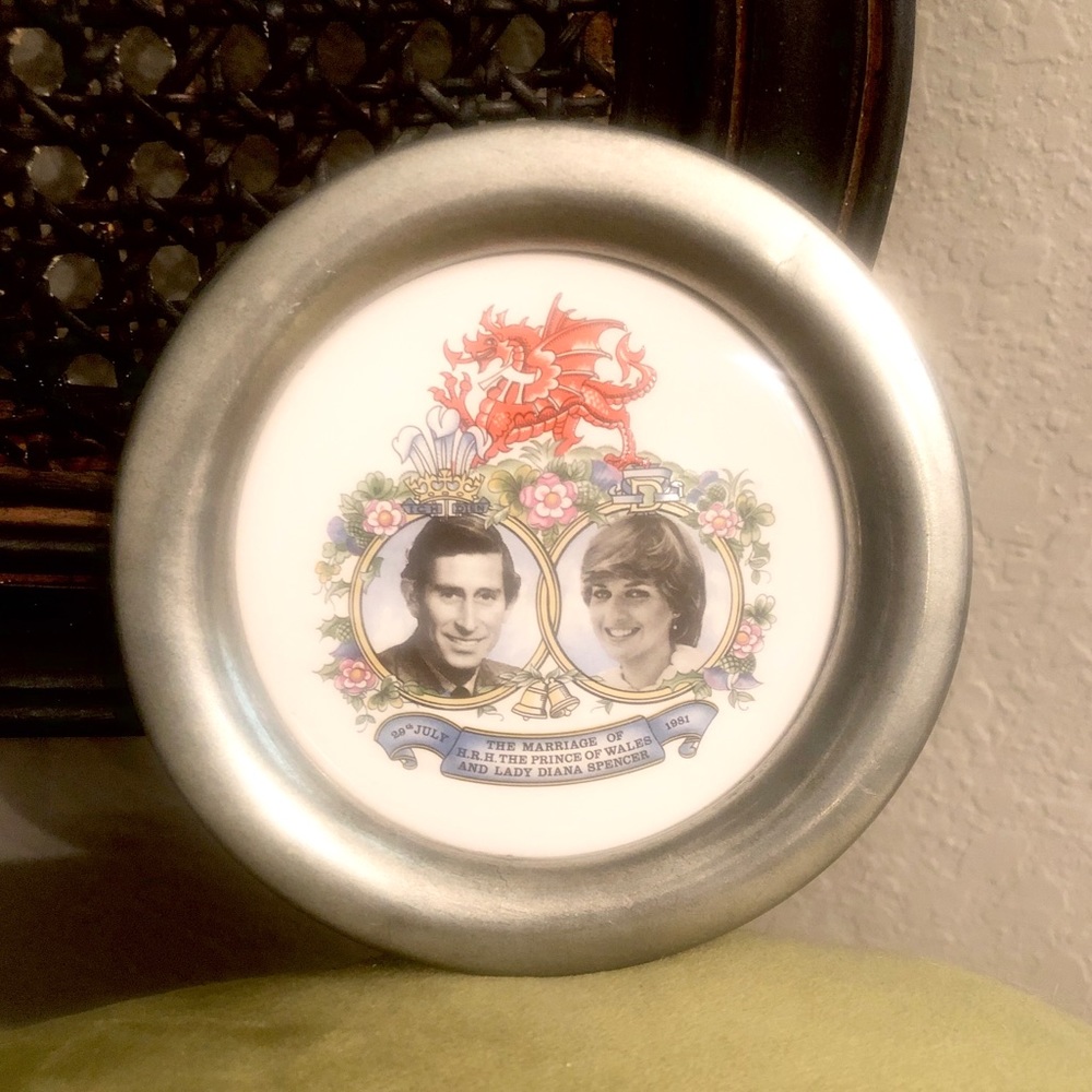 Vtg 1981 Royal Wedding Charles & Diana Sheffield Rose Silver Plate Coaster Dish